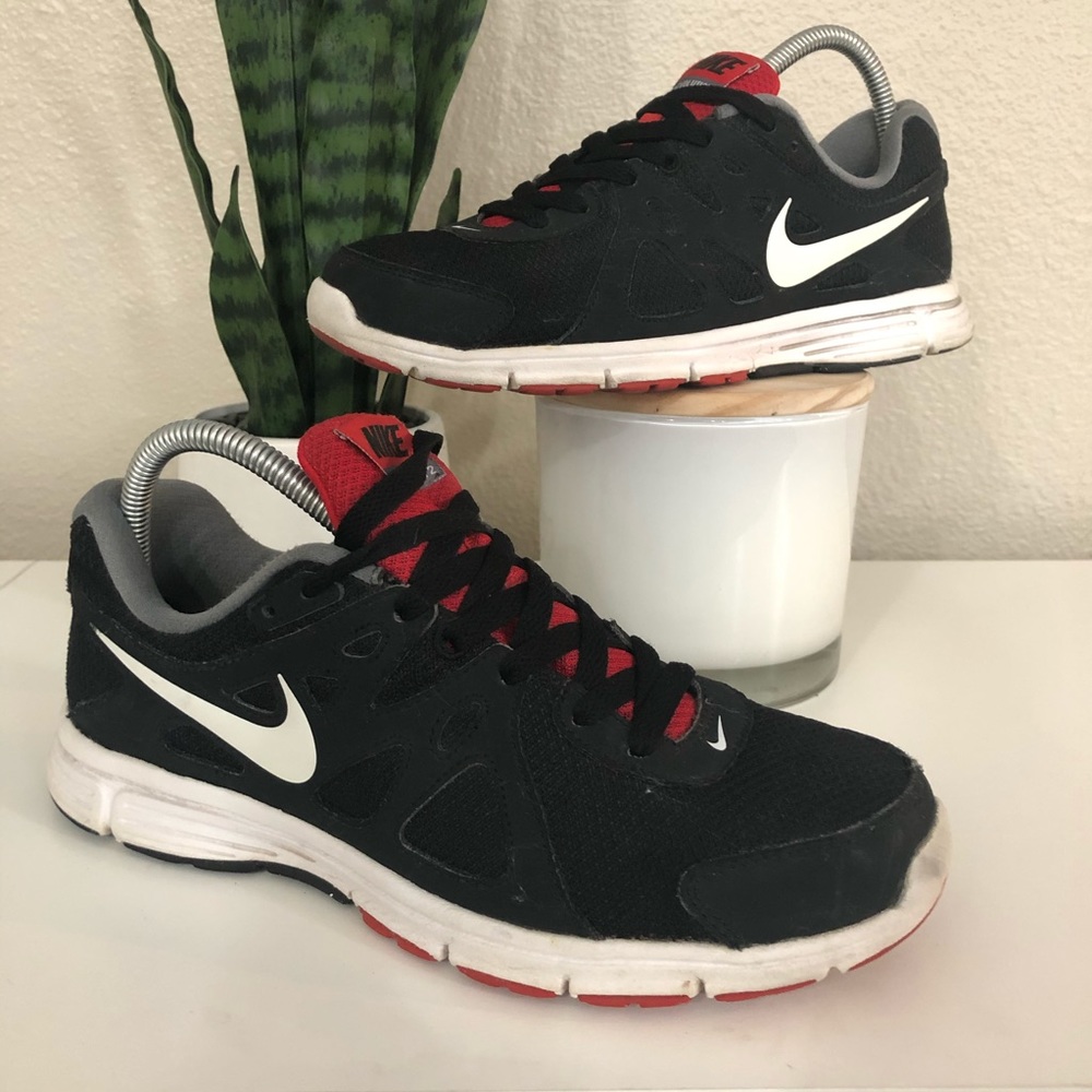 Nike Revolution 2 Athletic Running BlackRed White